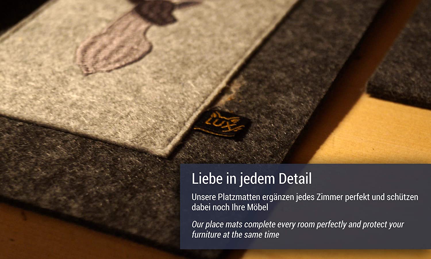 Platzmatten mit Bestecktasche und Hirsch Einstickung, 4er Set, dunkelgrau (LX1935)