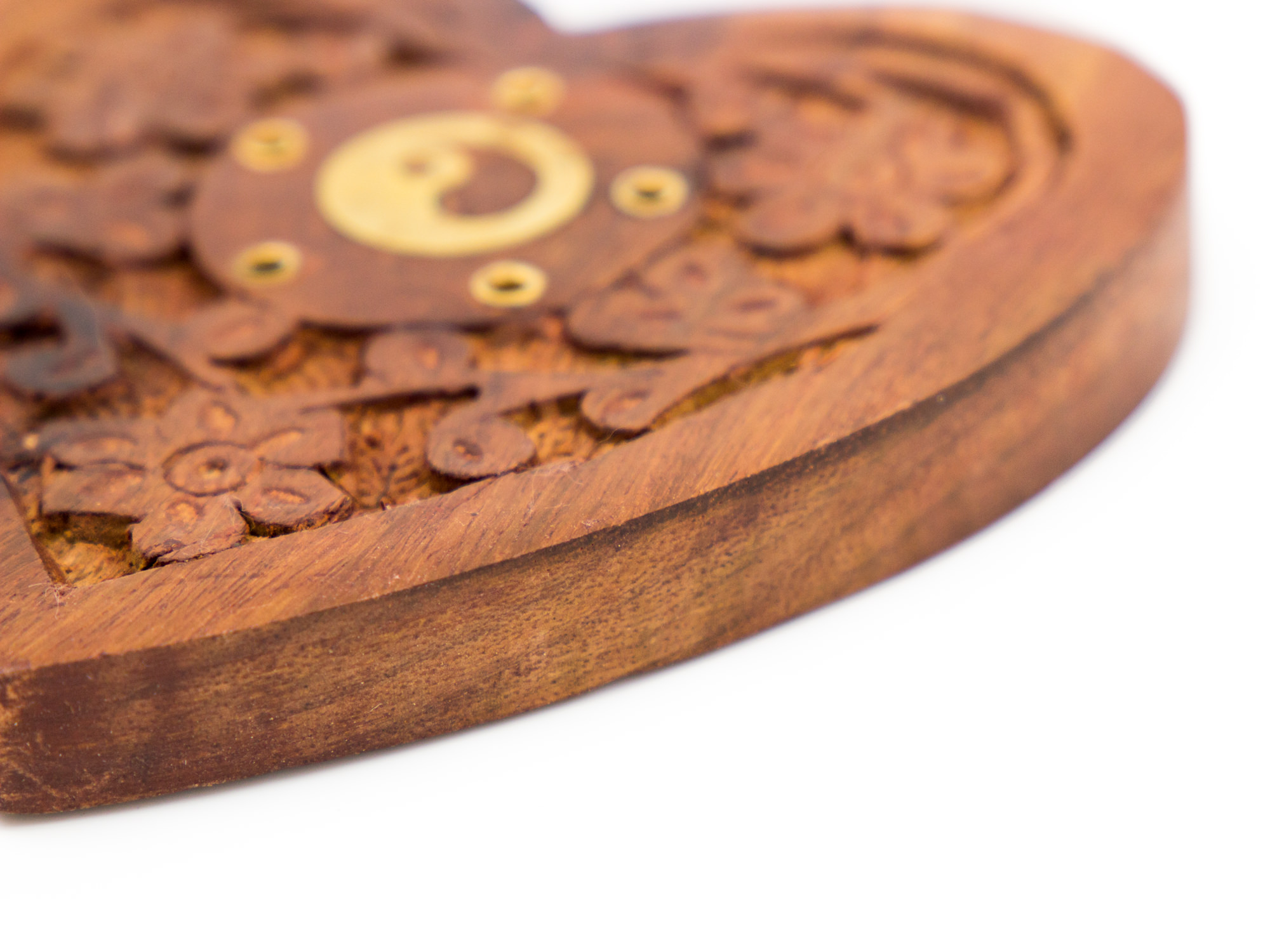 Räucherkegelhalter Herz aus Sheesham-Holz mit Messing Ying&Yang (LX1545)